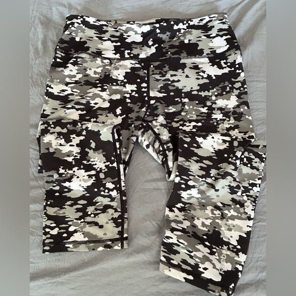 3 Women’s leggings size Medium - Picture 5 of 10